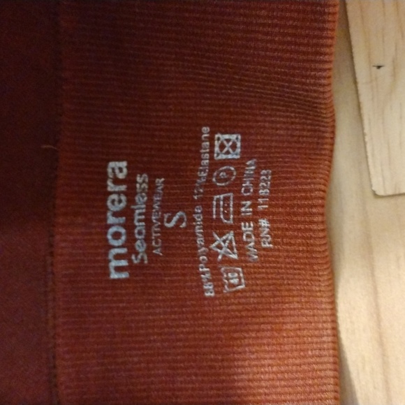 Morera Rust Ribbed Seamless Sports Bra Small - Picture 4 of 4